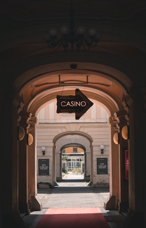 台灣合法線上娛樂平台推薦與玩法解析